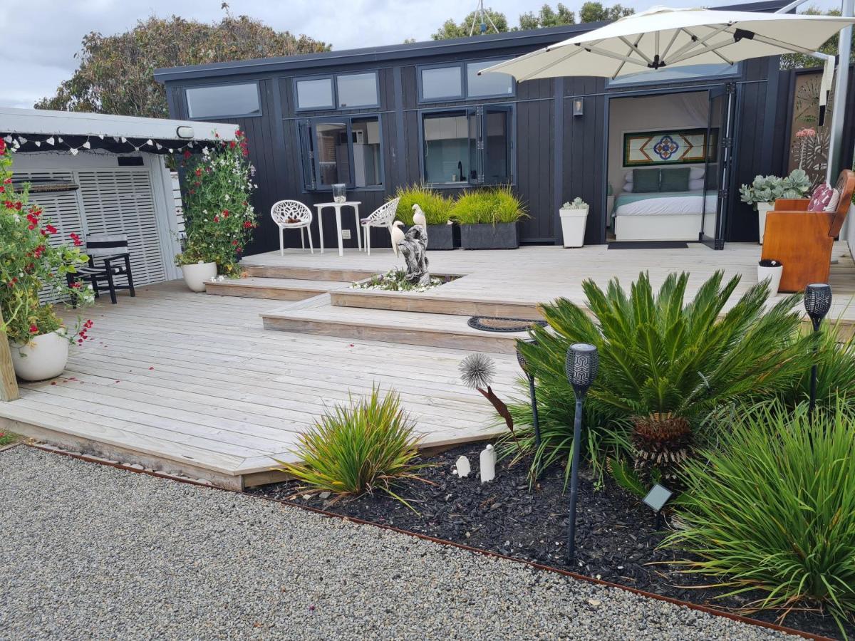 Aroha Tiny House Peka Peka Apartment Waikanae Exterior photo
